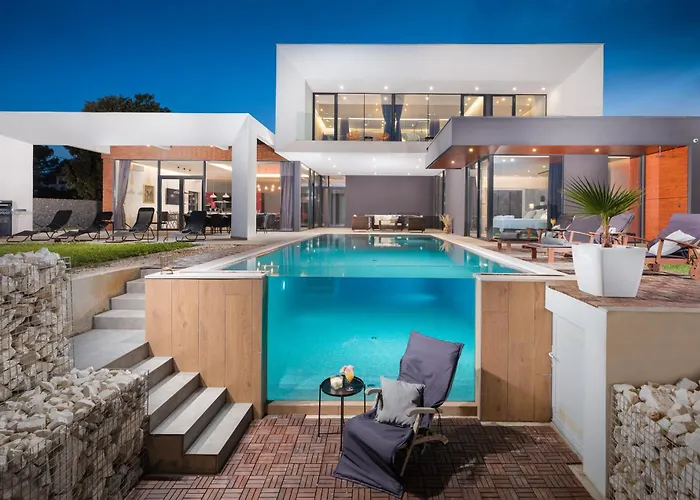 Villa C Istria